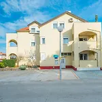 아파트 Partelj 5 By Interhome 비르