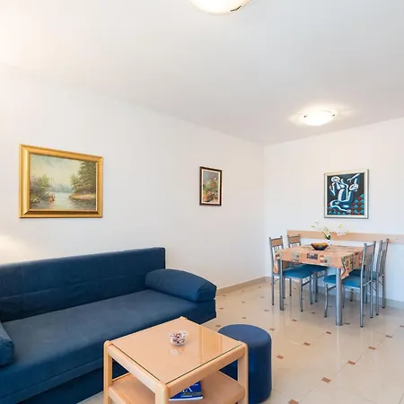 Partelj 5 By Interhome * Vir