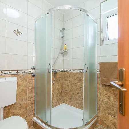 Partelj 5 By Interhome