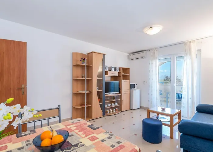 Partelj 5 By Interhome 维尔